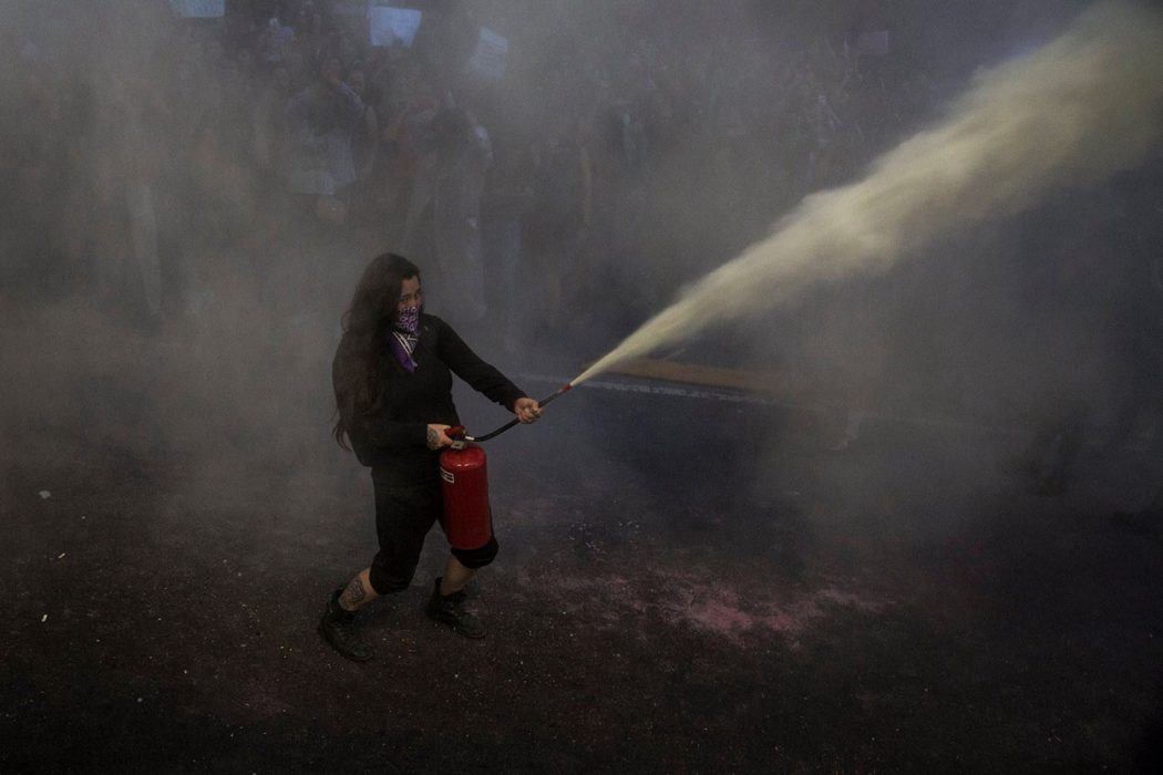 Πες τους Γιαγιά, αν δεν αλλάξει η μαγιά, ζυμάρι δεν φουσκώνει, στο δίκιο θα σκαλώνει