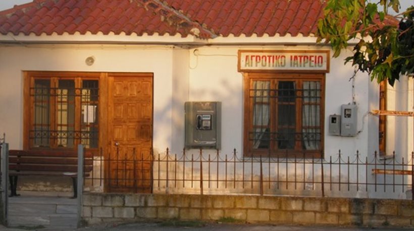 Πλέοντας από τις δημόσιες δομές υγείας στη γαλέρα των ακτοπλοϊκών